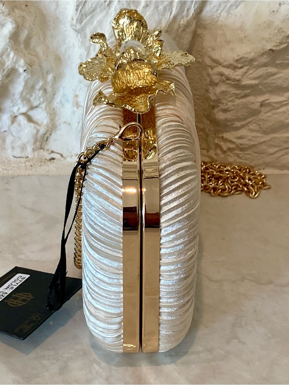 NWT House of Harlow 1960 evening clutch/crossbody -cream satiny pleated fabric - Picture 8 of 12
